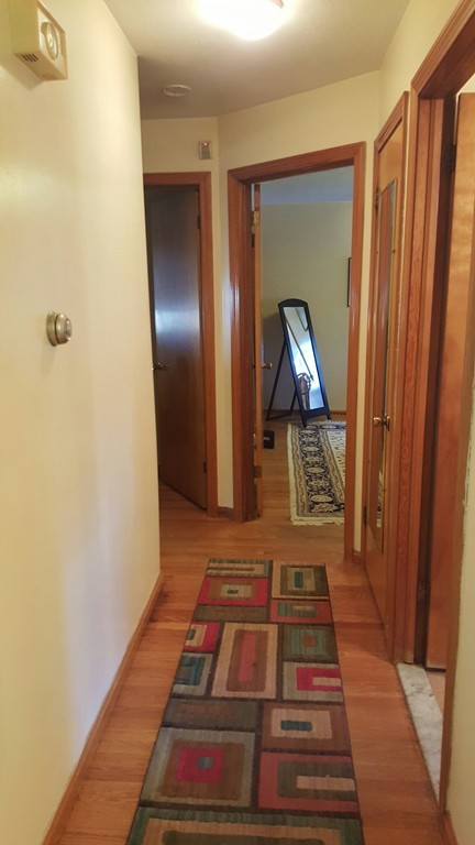 97 Bremen Street Springfield, MA 01108 - Photo 5 of 7