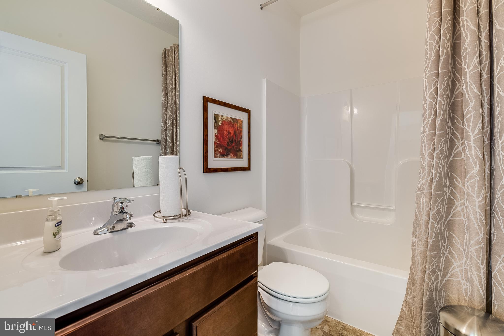 1331 Maple Lane Hanover, PA 17331 - Photo 18 of 19 Hall Bathromm