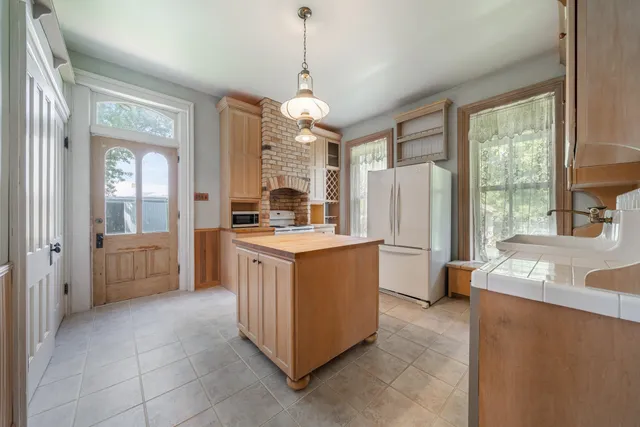 $314,900 | 4760 Highway 91, Oshkosh, WI 54904