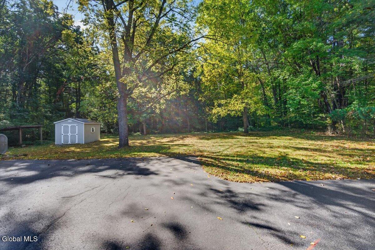 3072 Spawn Road Schenectady, NY 12303 - Photo 36 of 42 32-DSC09968