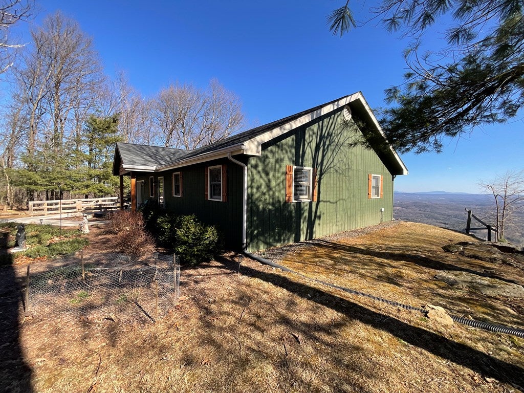 283 Flint Ridge Trail Fancy Gap, VA 24328 - Photo 6 of 63 Gallery Image 6