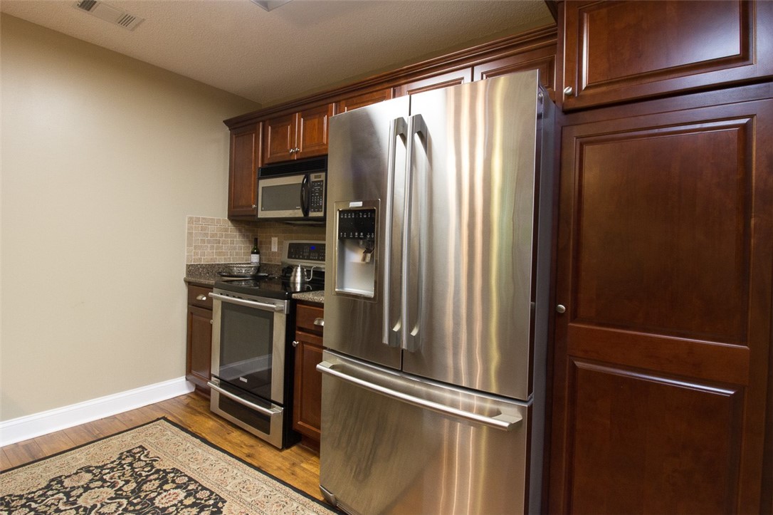 426 Lookover Drive Anderson, SC 29621 - Photo 7 of 32 Gallery Image 7