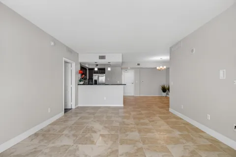 $665,000 | 403 South Sapodilla Avenue, Unit 511, West Palm Beach, FL 33401