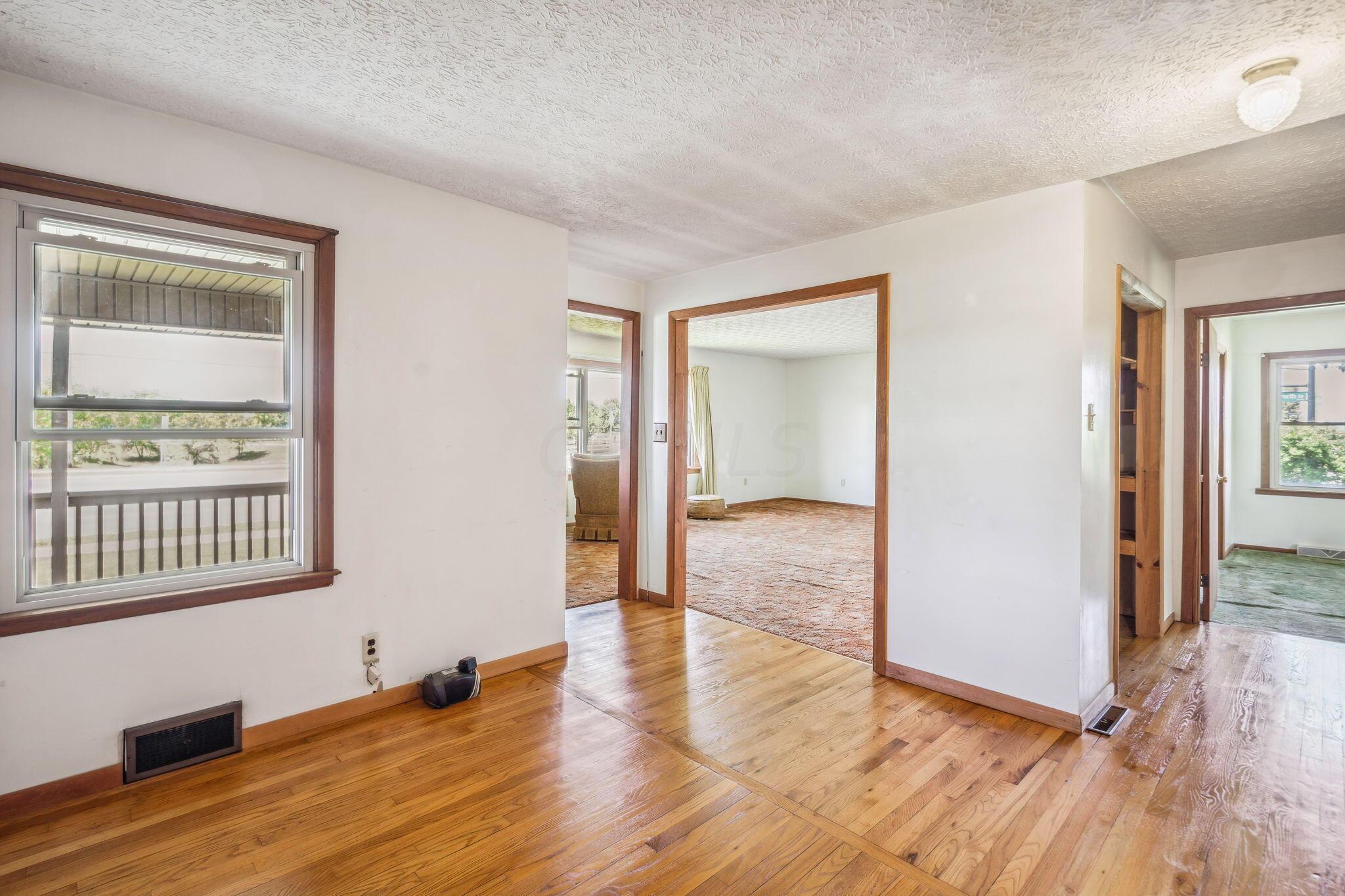 8283 South Old State Road Lewis Center, OH 43035 - Photo 10 of 58 9-web-or-mls-8283-s-old-state-rd