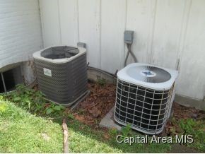 108 East Mill Street Rochester, IL 62563 - Photo 9 of 10