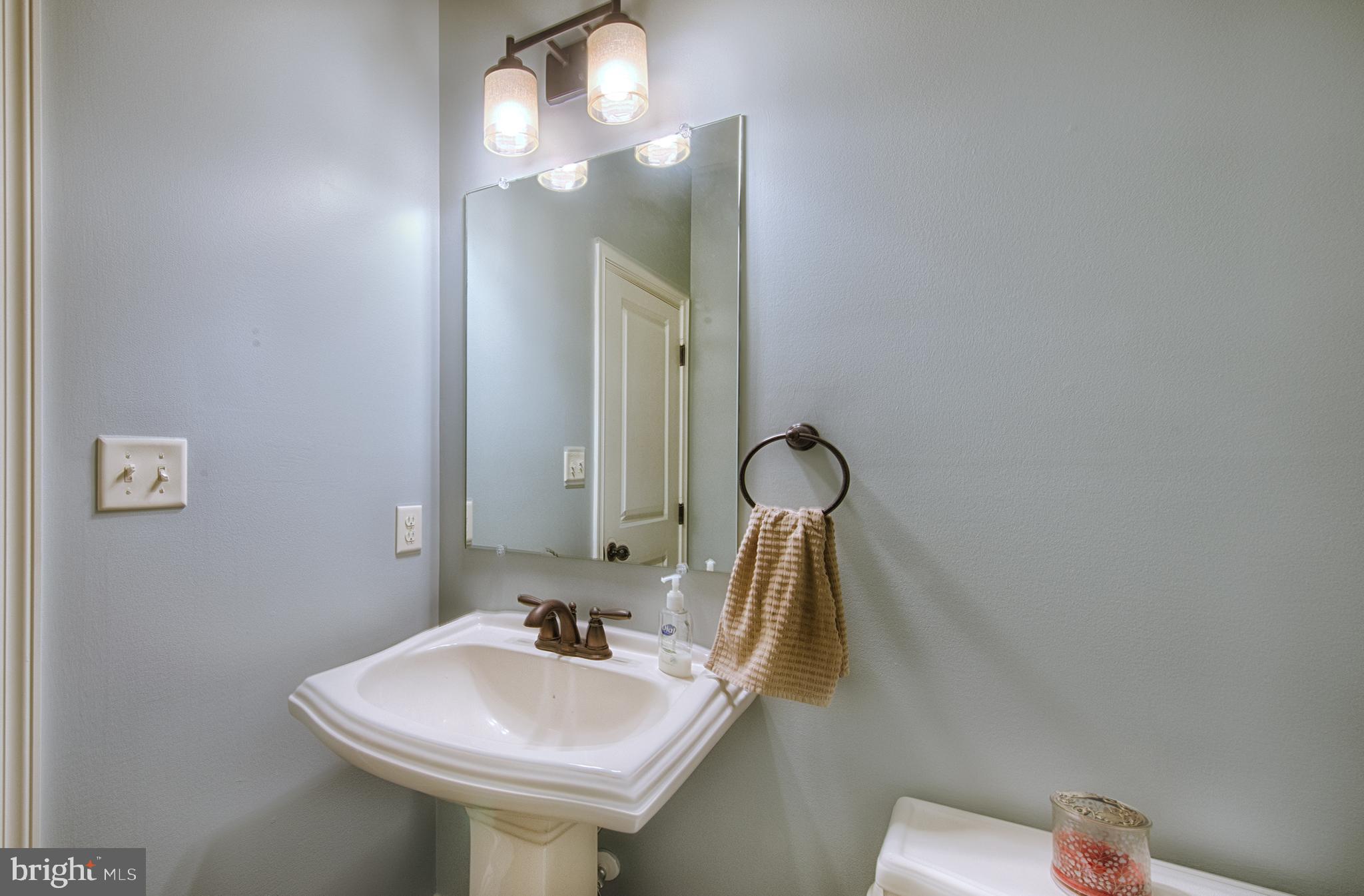 293 Henderson Road Bel Air, MD 21014 - Photo 16 of 43 Main level powder room