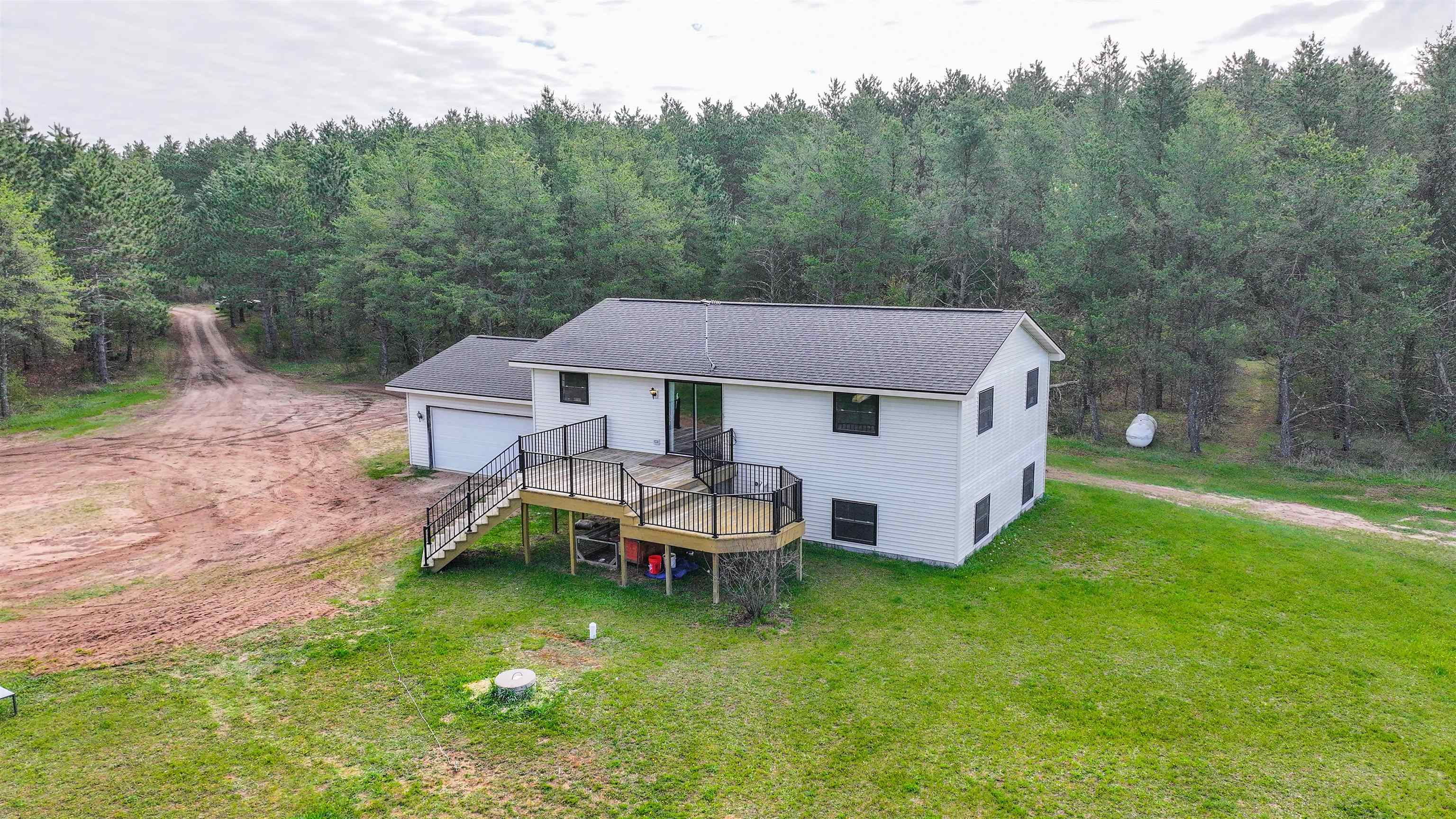 N6398 County Rd K Ogdensburg, WI 54962 - Photo 3 of 46