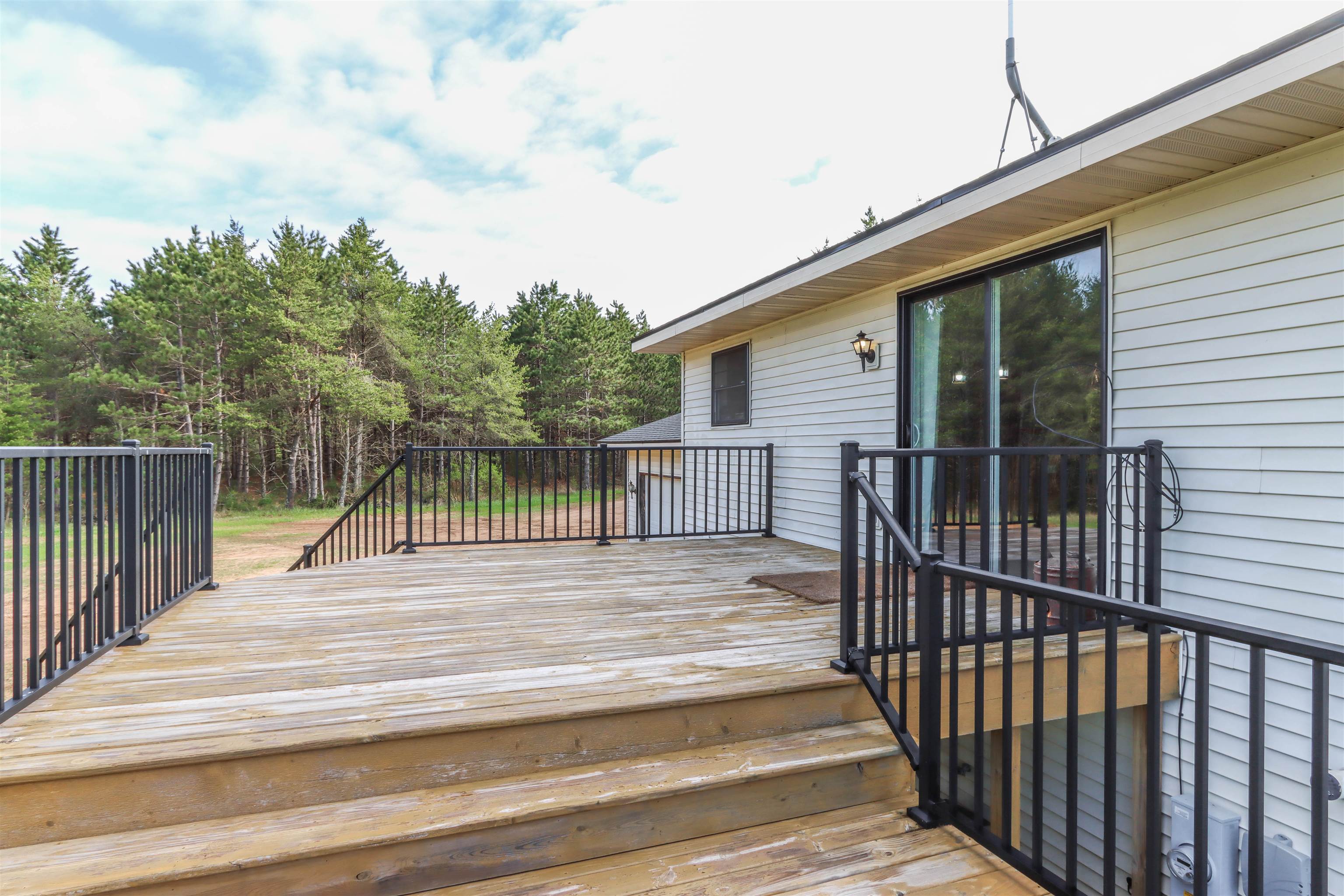 N6398 County Rd K Ogdensburg, WI 54962 - Photo 5 of 46
