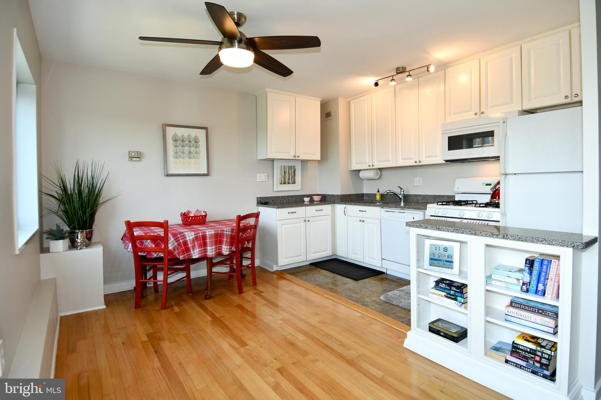 1200 South Arlington Ridge Road, Unit 704 Arlington, VA 22202 - Photo 9 of 30 Dining Room and Kitchen