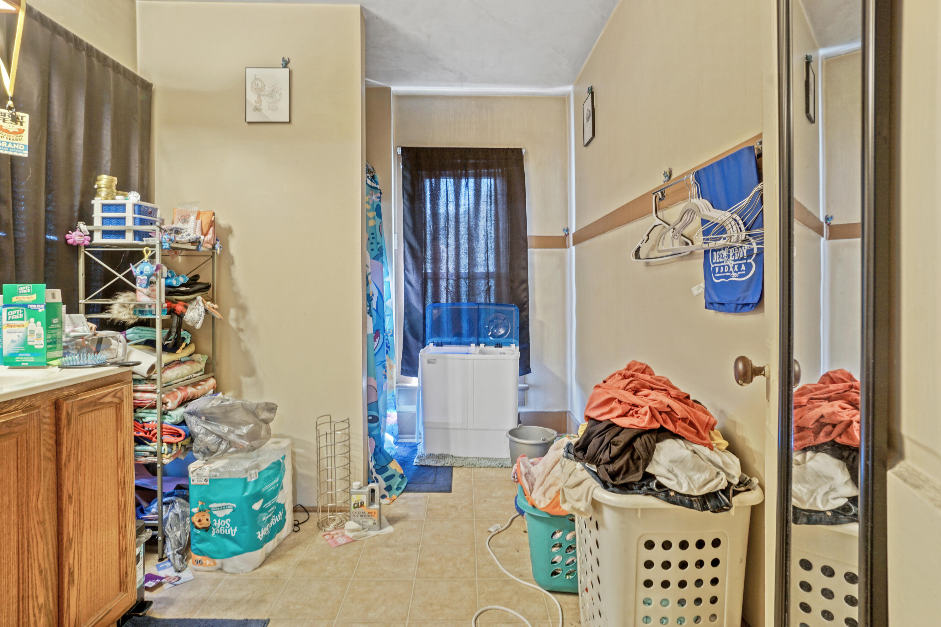 421 Amory Street Fond du Lac, WI 54935 - Photo 12 of 17 Upper Bathroom