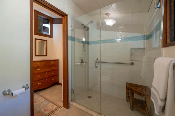 $850,000 | 1877 Willard Road, Hartford, VT 05059