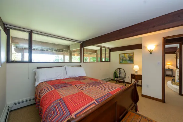 $850,000 | 1877 Willard Road, Hartford, VT 05059