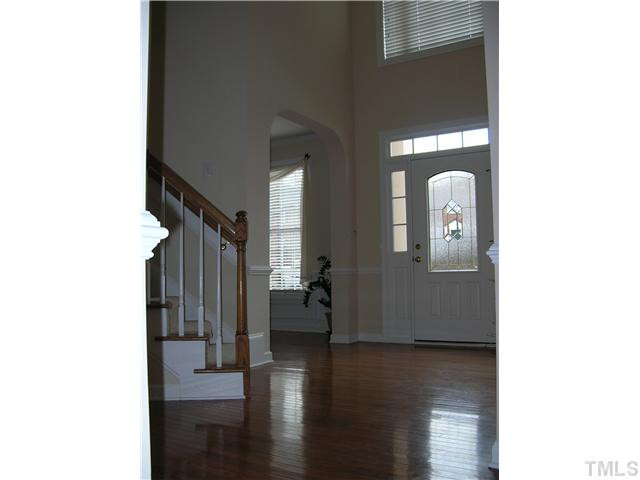 12128 Pawleys Mill Circle Raleigh, NC 27614 - Photo 4 of 25 Foyer