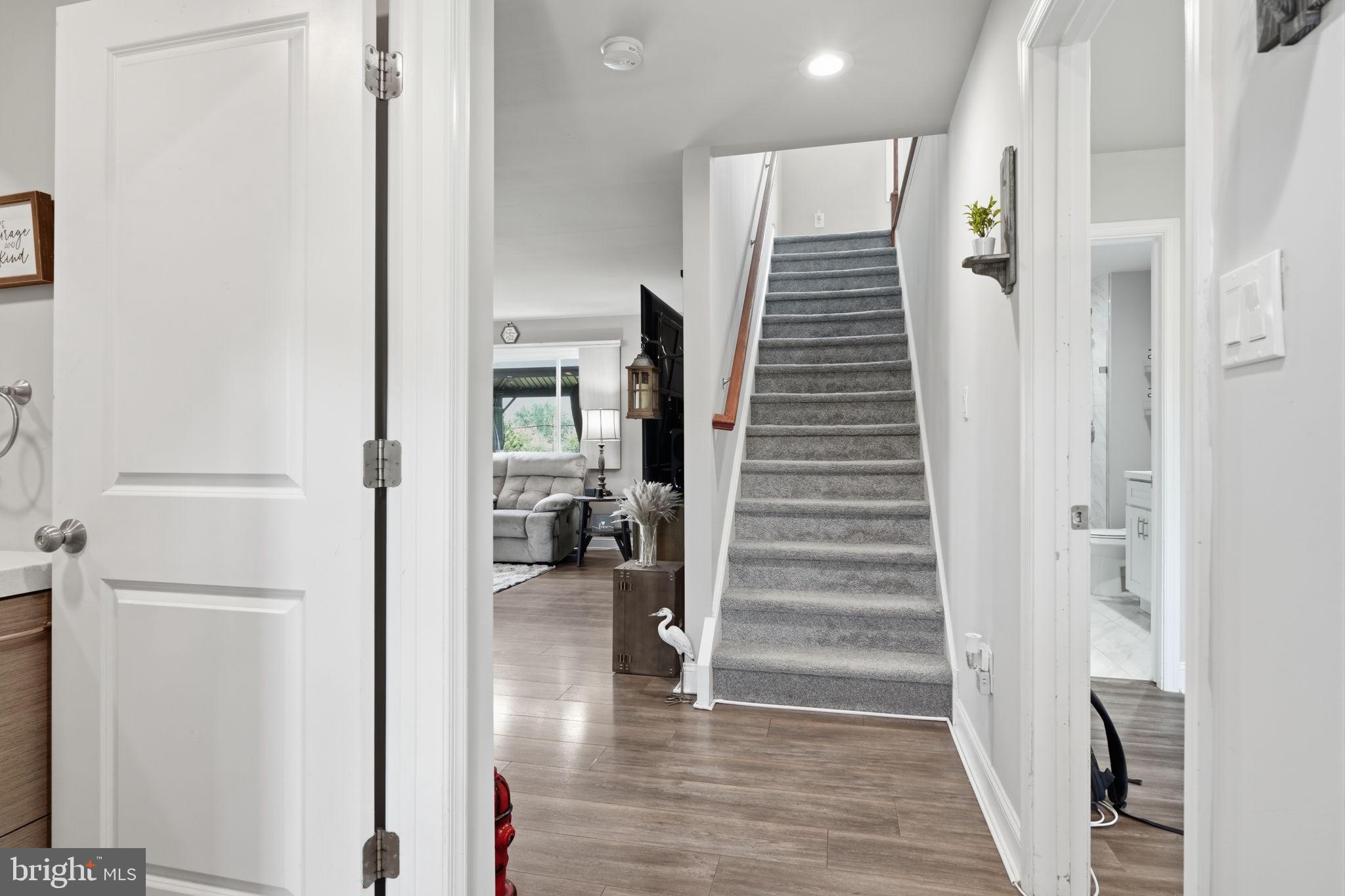 24 Idolstone Road Levittown, PA 19057 - Photo 17 of 44