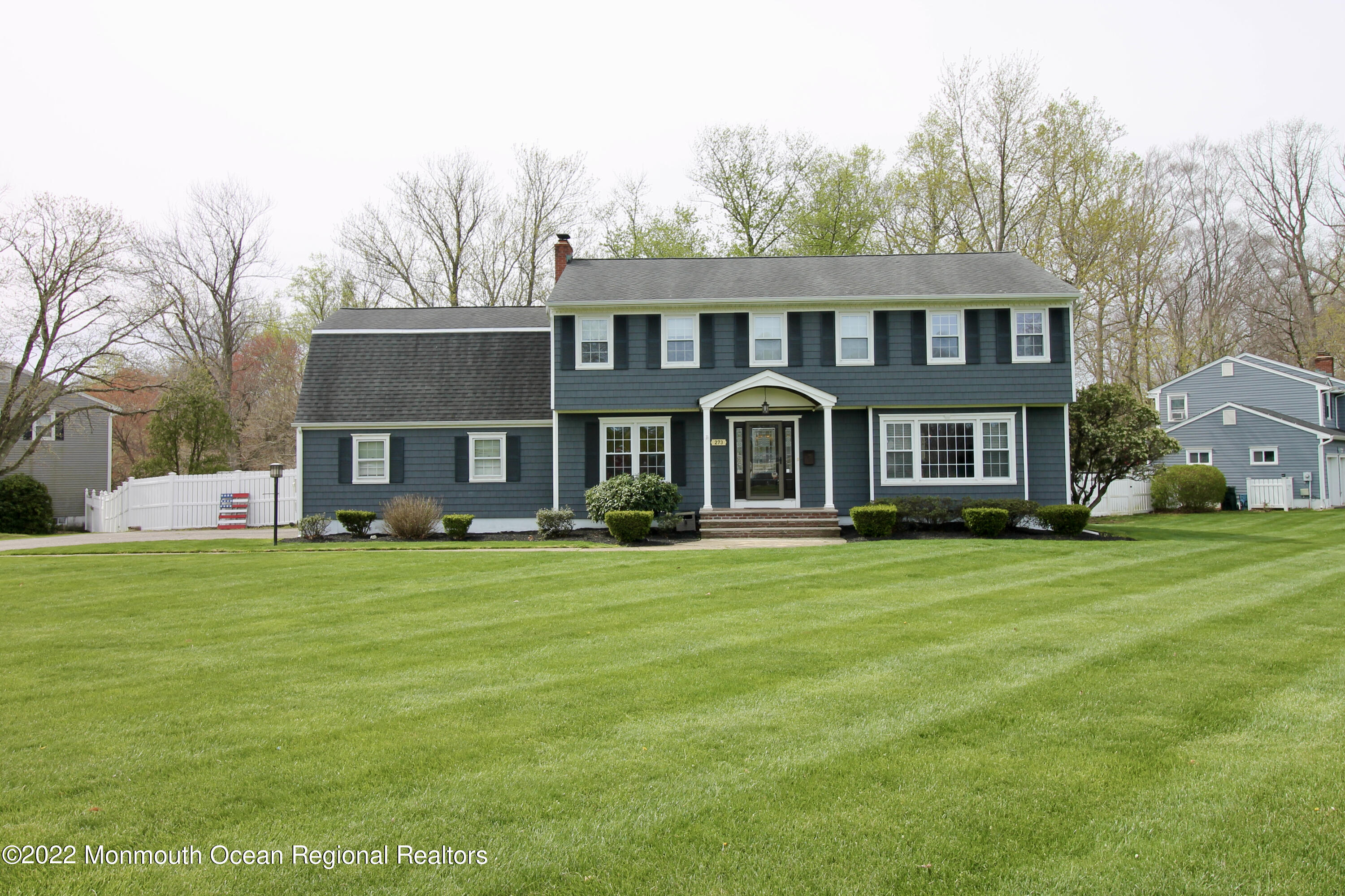 6068B2C3-AF8A-4533-8B74-D0245D13D592_1_2