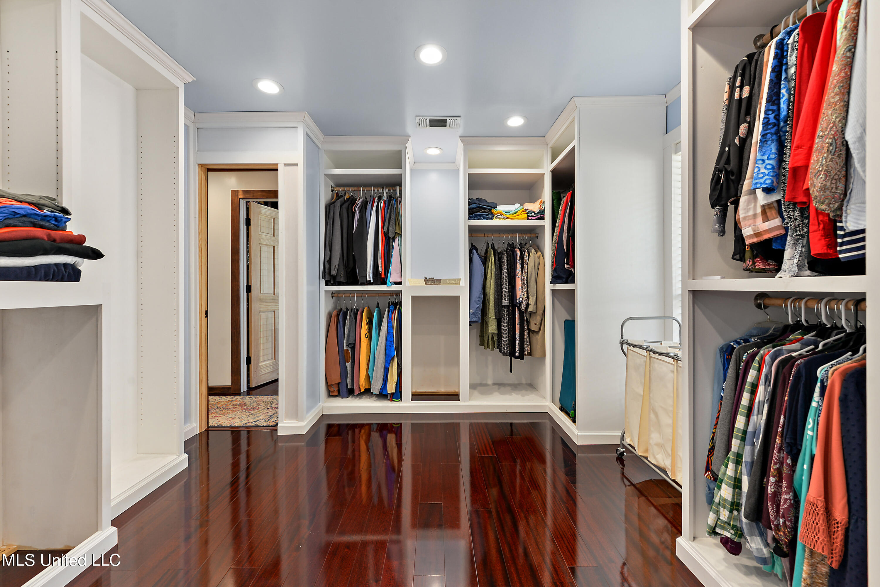232 White Harbor Road Long Beach, MS 39560 - Photo 19 of 36 MASTER CLOSET