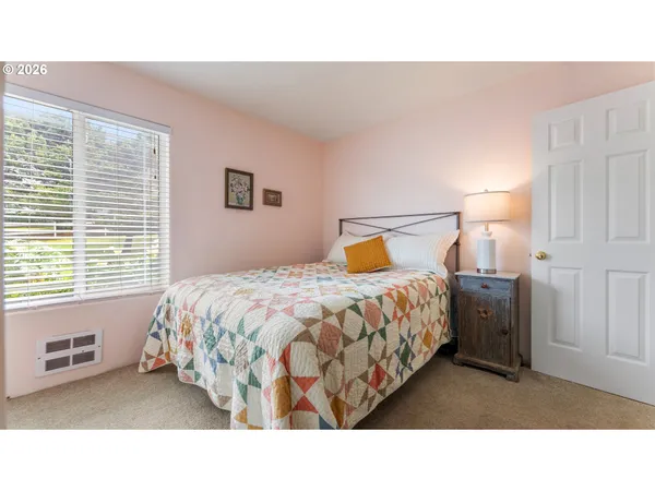 $819,000 | 3868 Grant Place, Bandon, OR 97411