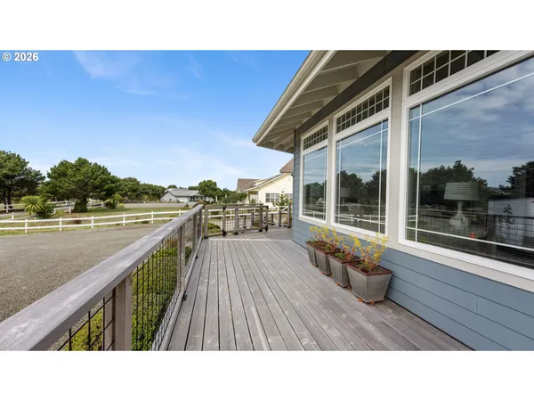 $819,000 | 3868 Grant Place, Bandon, OR 97411