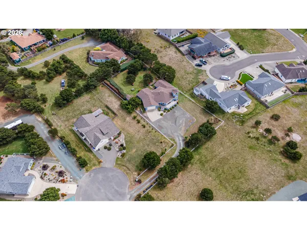 $819,000 | 3868 Grant Place, Bandon, OR 97411