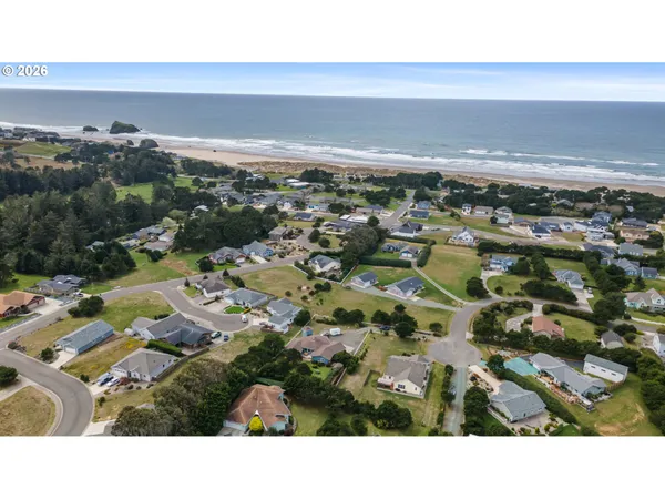 $819,000 | 3868 Grant Place, Bandon, OR 97411