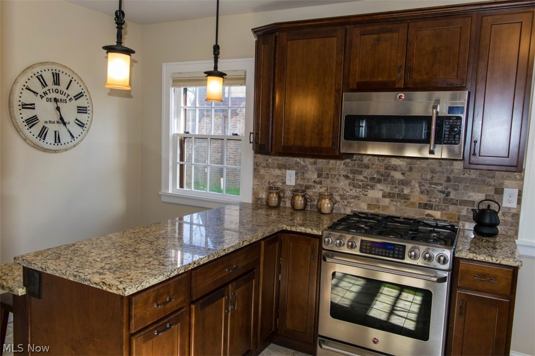 3376 Avalon Road Cleveland, OH 44120 - Photo 8 of 21 Gallery Image 8