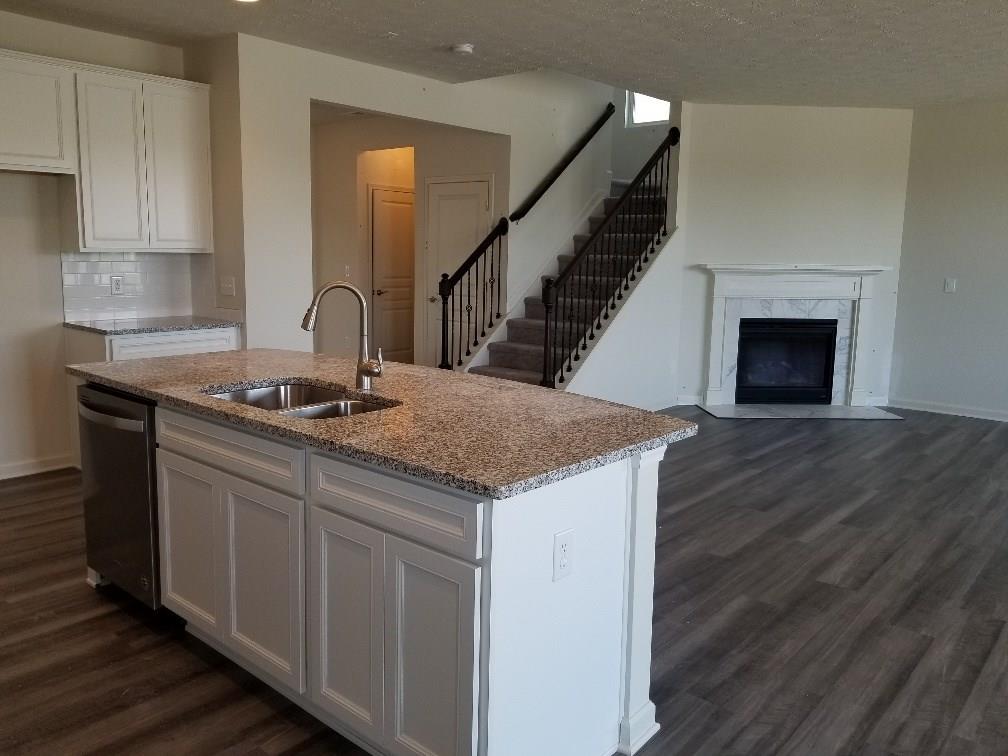 13325 Fielding Way Fishers, IN 46037 - Photo 7 of 16 Gallery Image 7