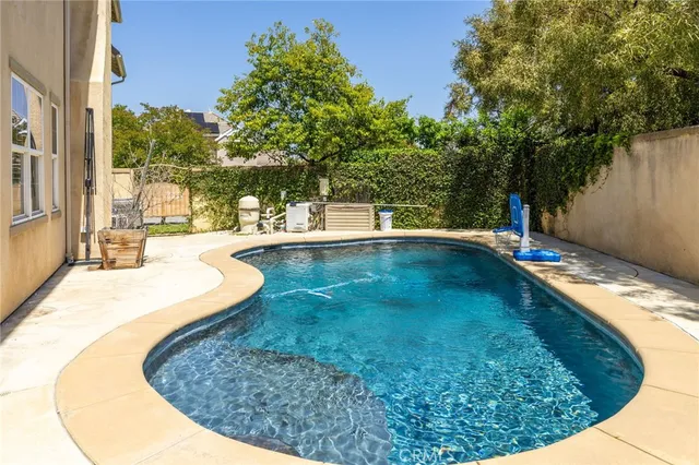 $1,025,000 | 1526 Cole Lane, Upland, CA 91784