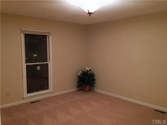2337 Quartz Court Raleigh, NC 27610 - Photo 6 of 9