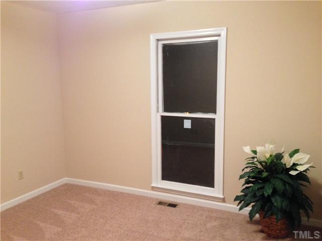 2337 Quartz Court Raleigh, NC 27610 - Photo 7 of 9