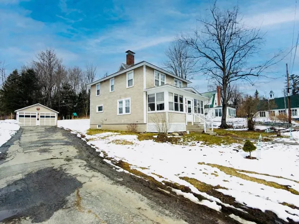 $274,900 | 16 Jefferson Avenue, Lunenburg, VT 05906