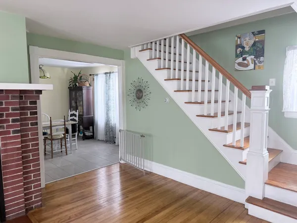 $274,900 | 16 Jefferson Avenue, Lunenburg, VT 05906