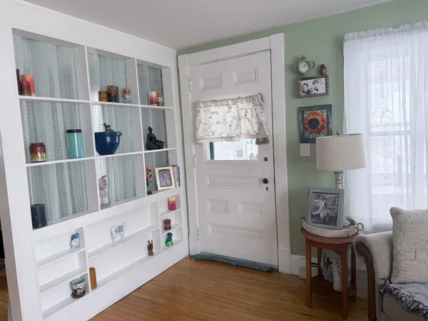 $274,900 | 16 Jefferson Avenue, Lunenburg, VT 05906