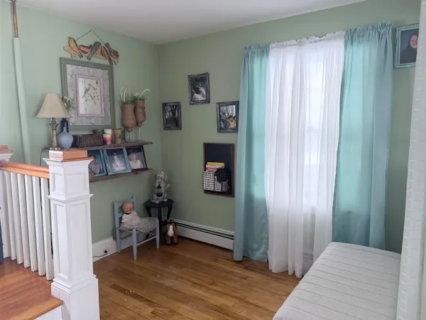 $274,900 | 16 Jefferson Avenue, Lunenburg, VT 05906