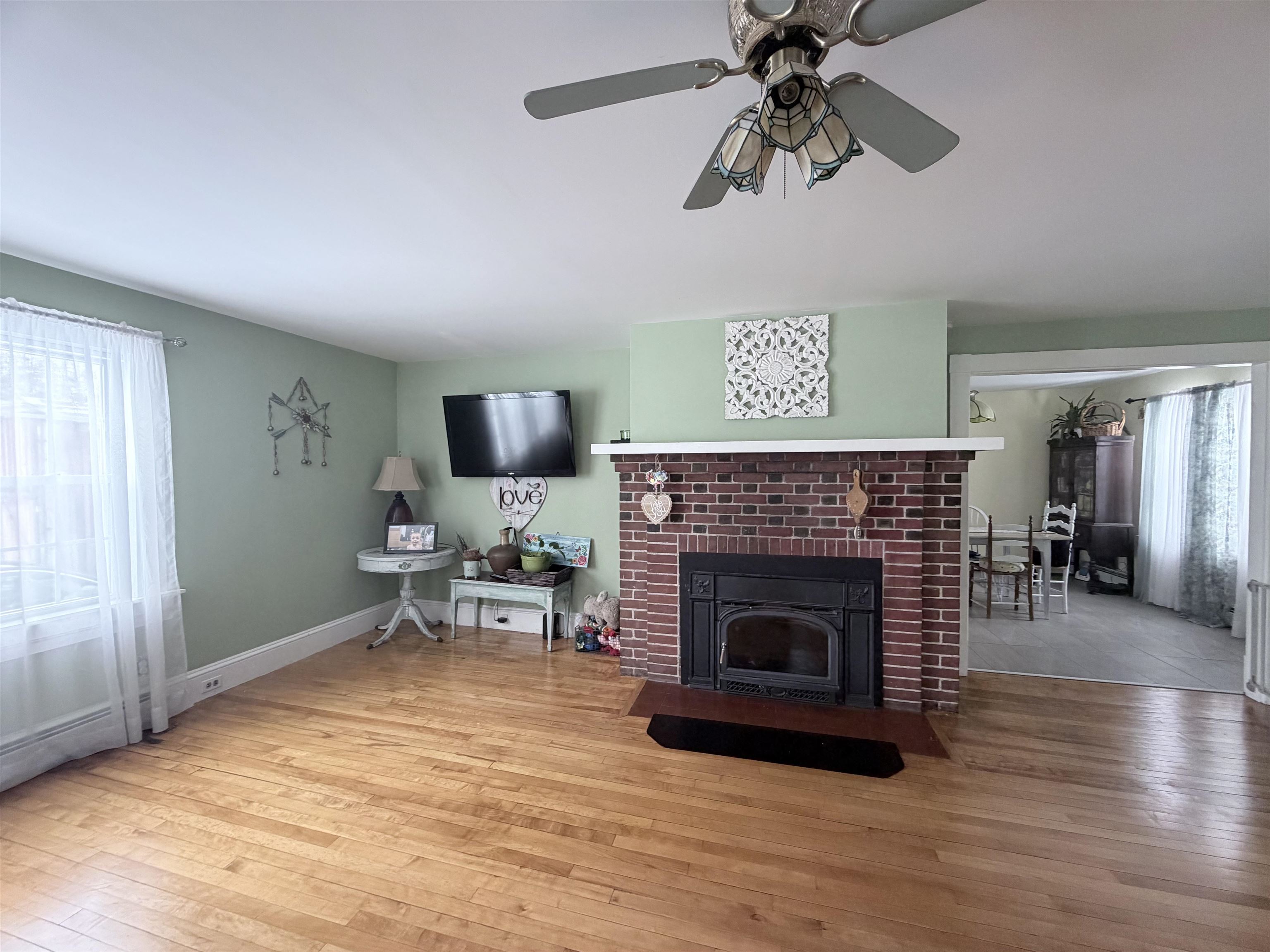 16 Jefferson Avenue Lunenburg, VT 05906 - Photo 23 of 36