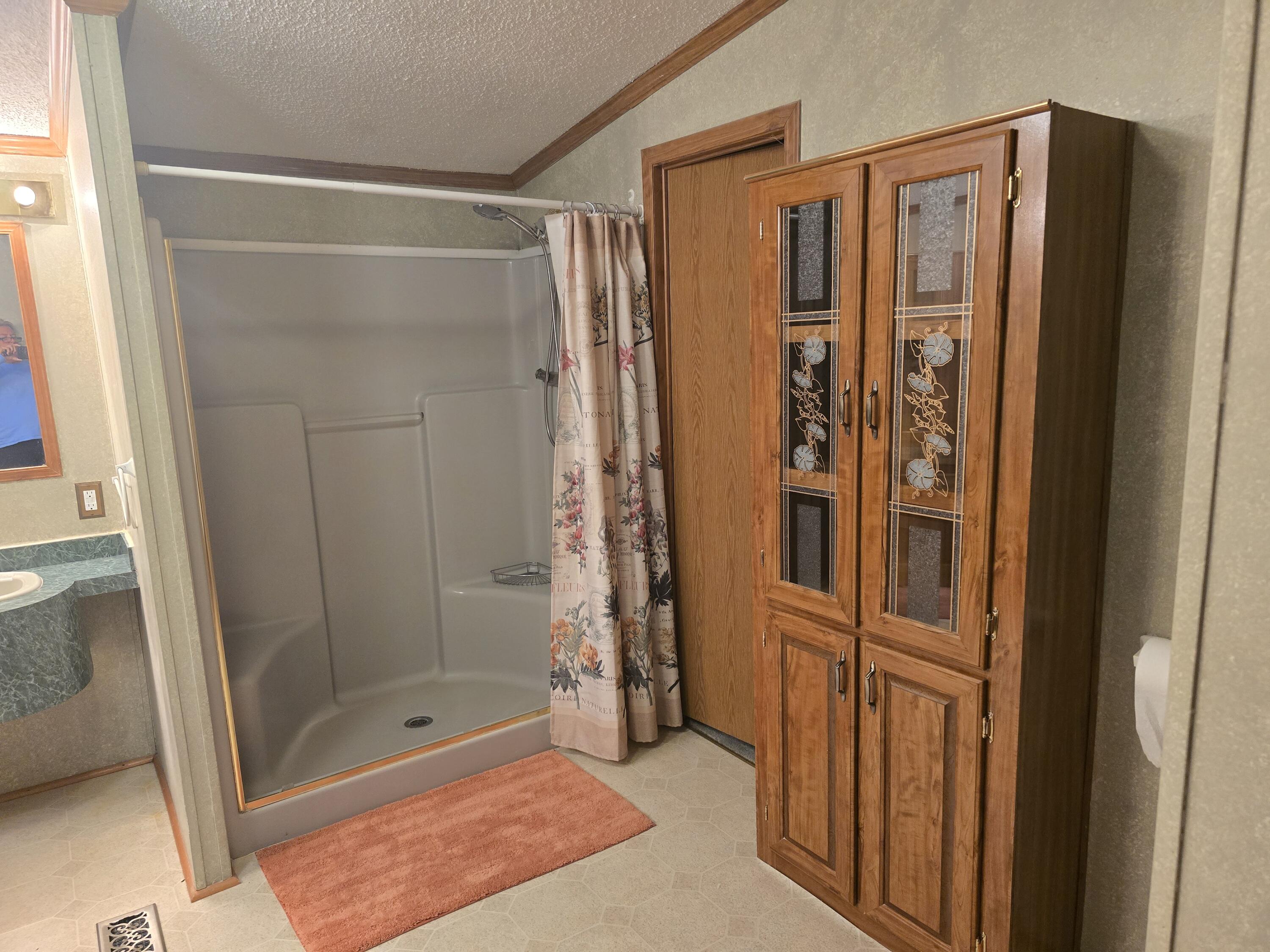 76 Courtney Lane Eliot, ME 03903 - Photo 23 of 37 20250922_104127