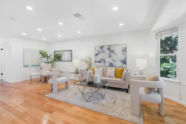 $649,000 | 935 La Mesa Terrace, Unit G, Sunnyvale, CA 94086