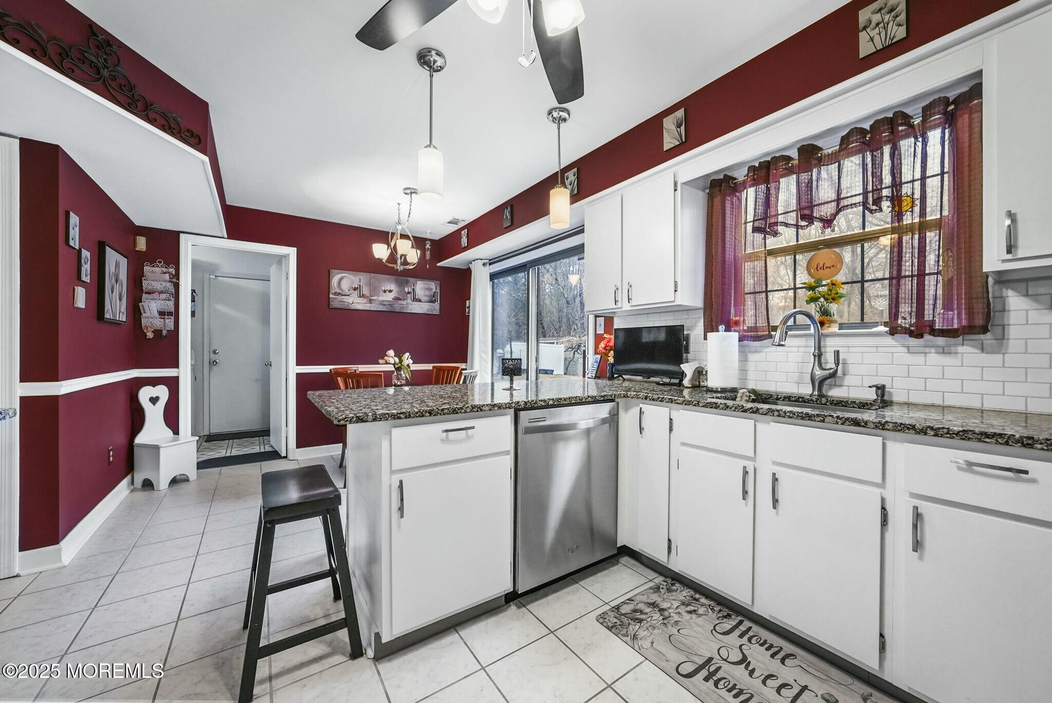 302 Princeton Drive Howell, NJ 07731 - Photo 4 of 40 tempImageB4xUnE