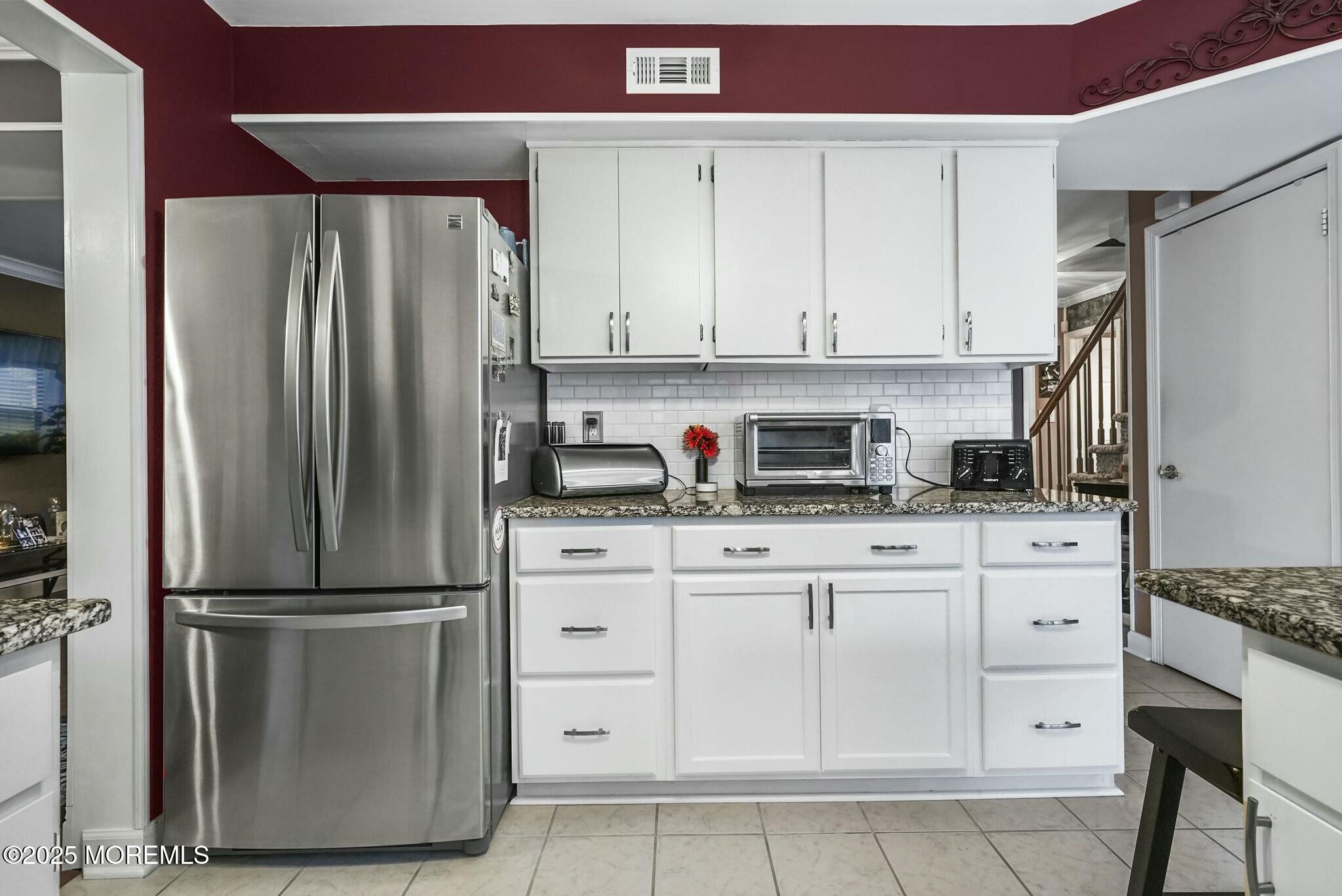 302 Princeton Drive Howell, NJ 07731 - Photo 6 of 40 tempImageGm3YoS