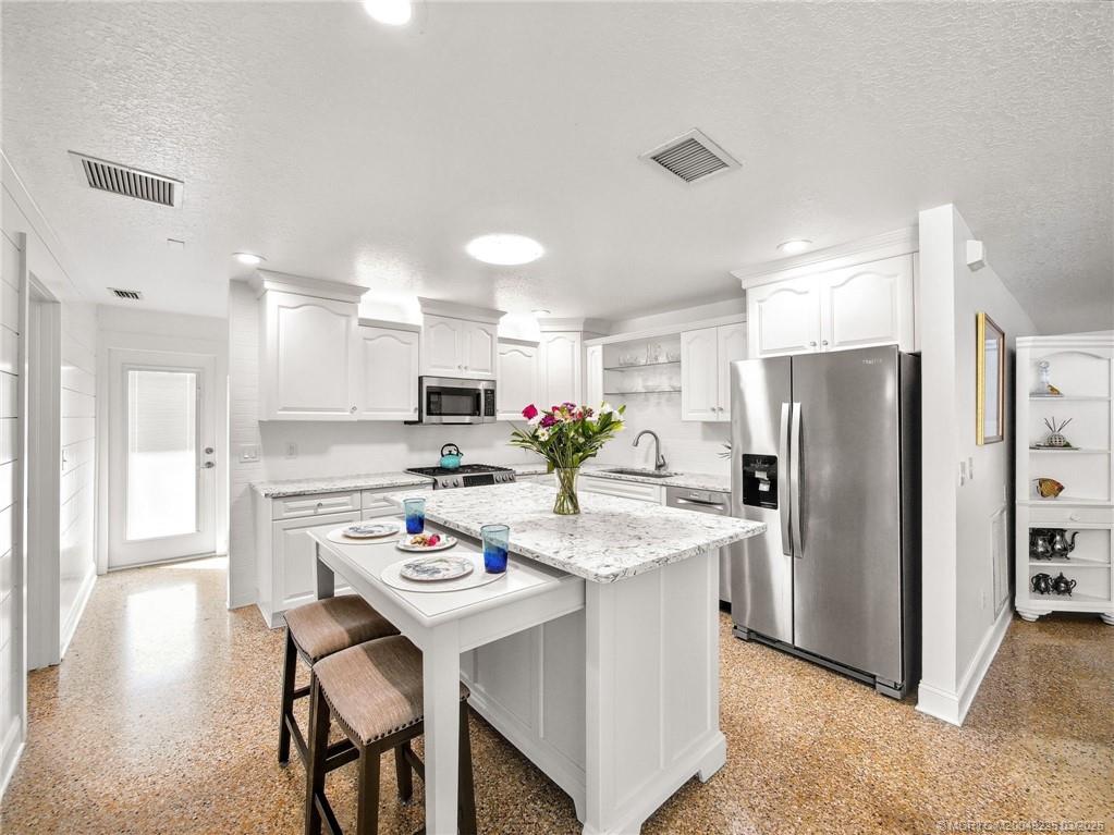 2325 Northwest Fork Road Stuart, FL 34994 - Photo 15 of 27 Gallery Image 15