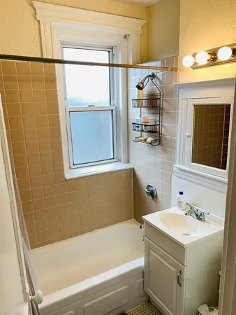 $3,900 | 333 Harvard Street, Unit 12, Cambridge, MA 02139