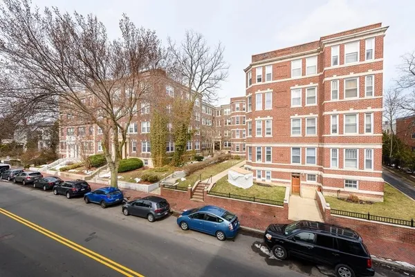 $3,900 | 333 Harvard Street, Unit 12, Cambridge, MA 02139