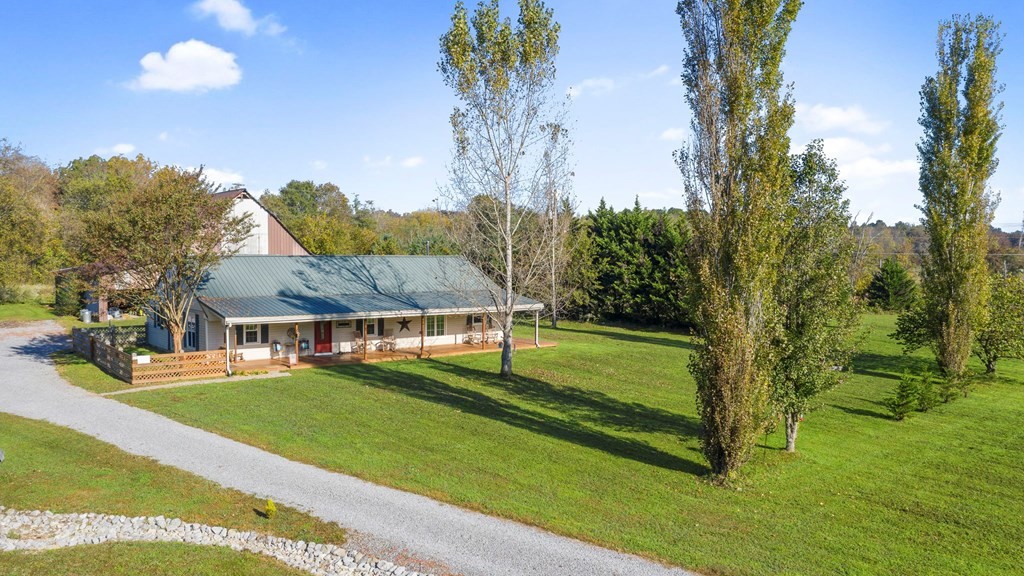 1077 Thomas Road Benton, TN 37307 - Photo 3 of 37 Gallery Image 3