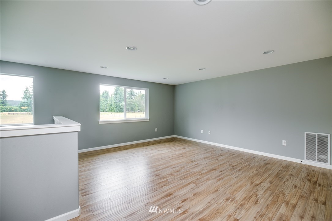 1071 Monte Elma Road Elma, WA 98541 - Photo 17 of 24 Gallery Image 17