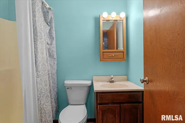 $225,000 | 144 Moorshead Street, Divernon, IL 62530