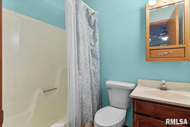 $225,000 | 144 Moorshead Street, Divernon, IL 62530