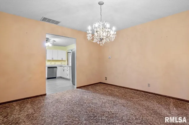 $225,000 | 144 Moorshead Street, Divernon, IL 62530