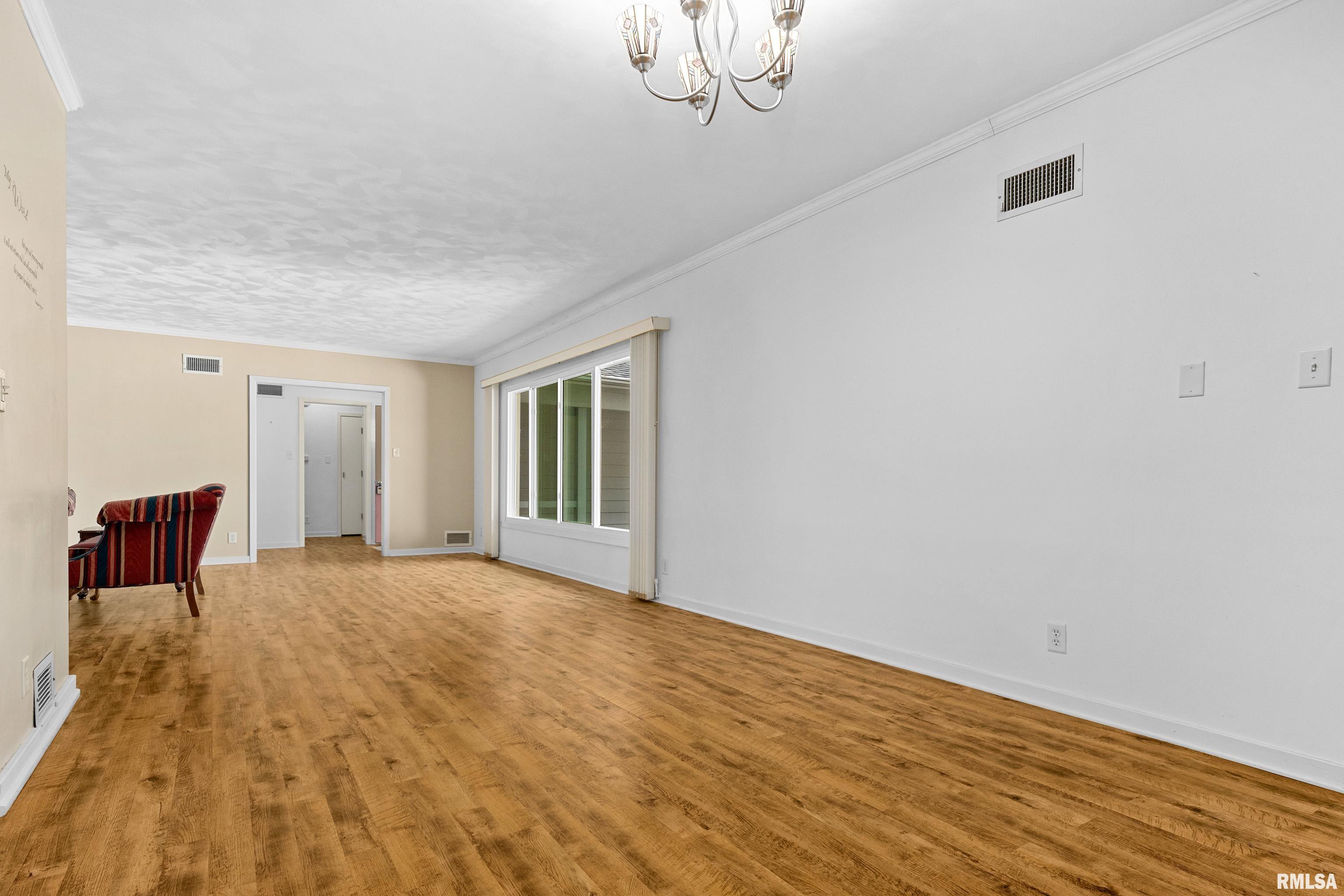 622 Washington Street Pekin, IL 61554 - Photo 12 of 49