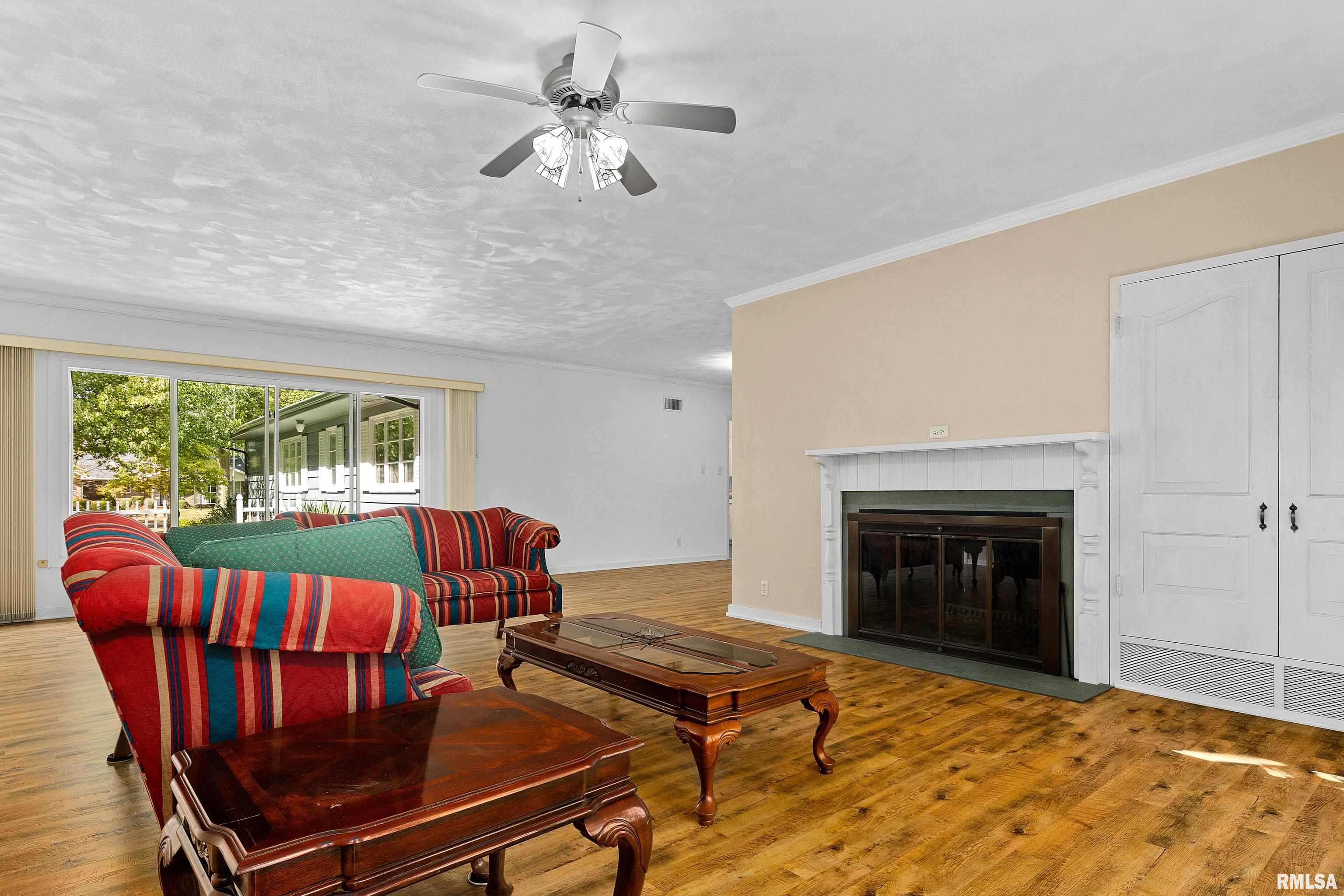 622 Washington Street Pekin, IL 61554 - Photo 17 of 49