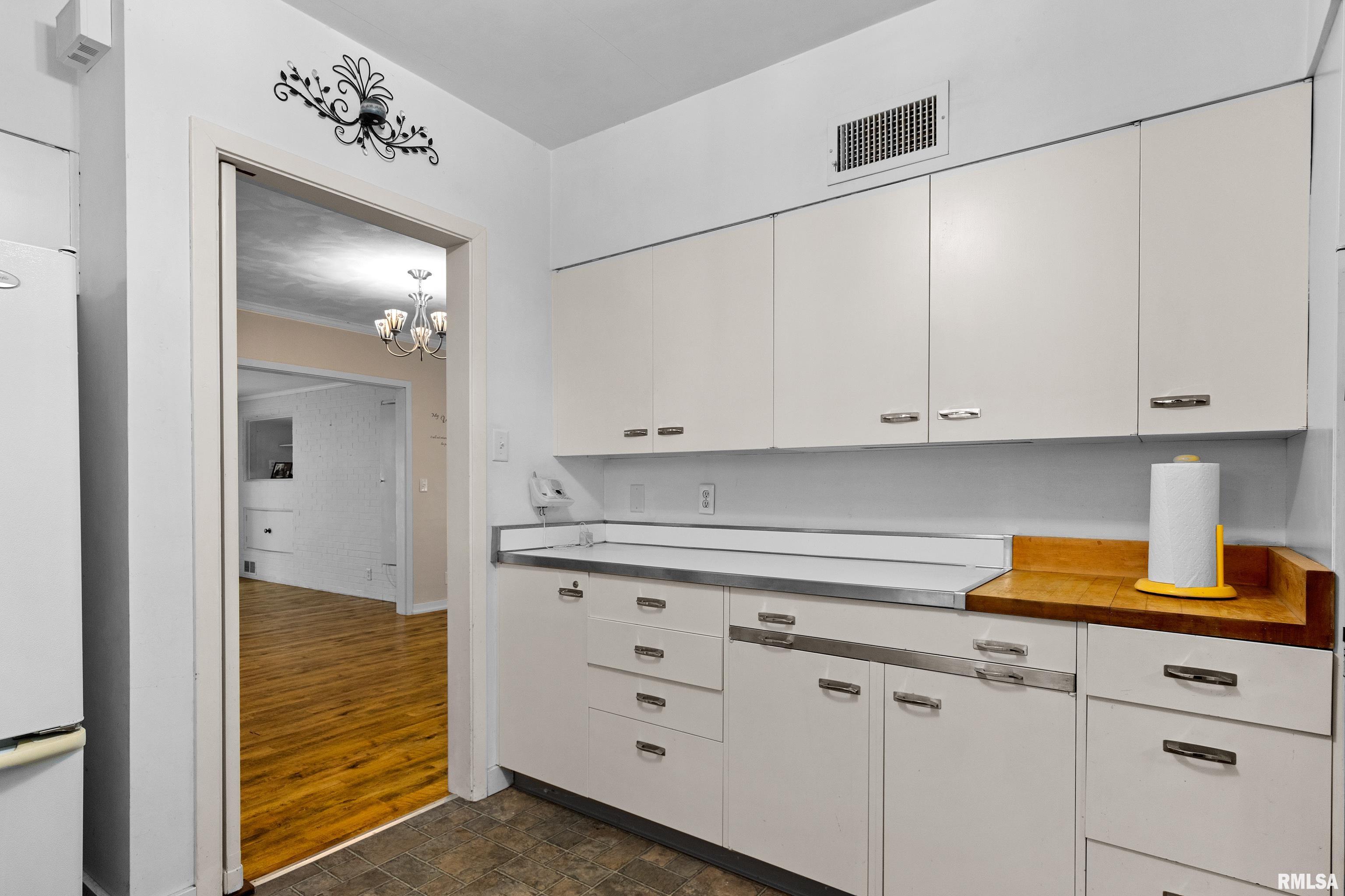 622 Washington Street Pekin, IL 61554 - Photo 26 of 49