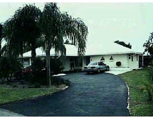 4 Southeast Splitrail Circle Jupiter, FL 33469 - Photo 1 of 1 Primary Photo